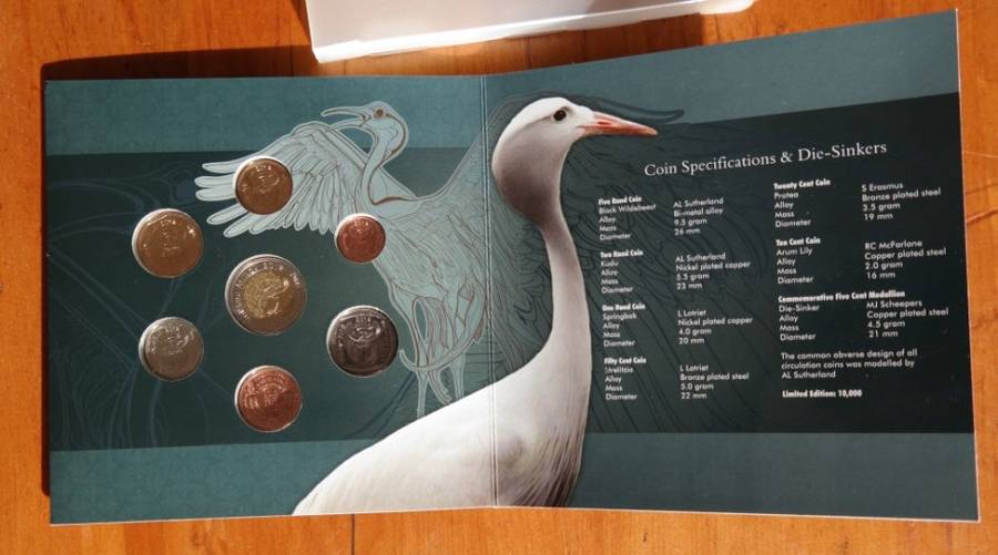 2012 Uncirculated set - Including 5c medal