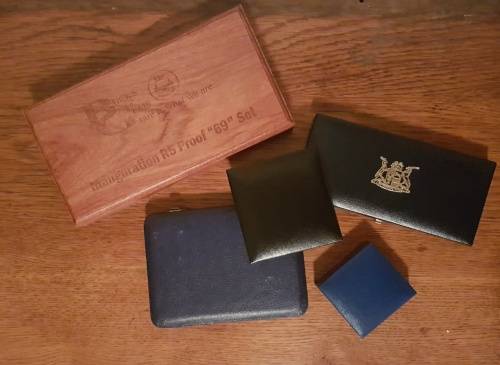 five coin display cases