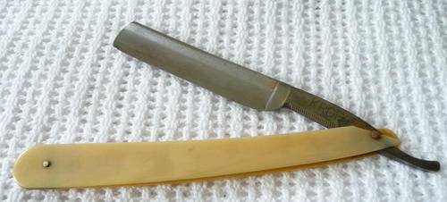 CUT THROAT RAZOR - VINTAGE KROPF = SHEFFIELD ENGLAND