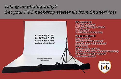 Brand new 3.2m double sided white and black backdrop with stand and carry bag