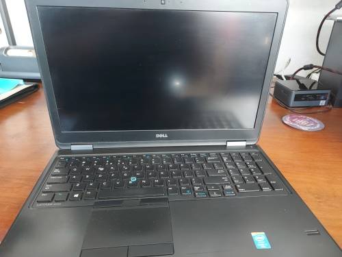 DELL LATITUDE E5550 5TH GEN INTEL CORE i7-5600U CPU 2.60GHz, 8GB RAM, 600 GB HDD