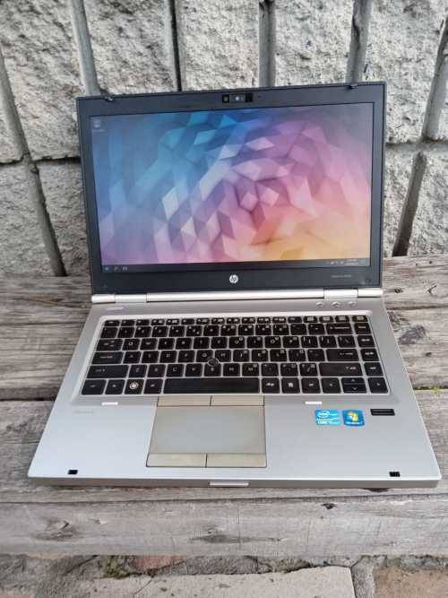 **LATE ENTRY** **AWESOME DEAL** VERY CLEAN HP i5 laptop for sale