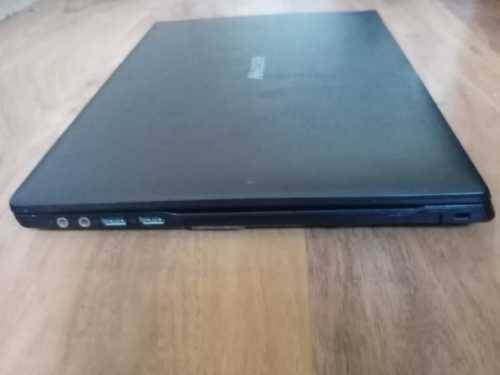 **PLEASE READ THE AD** Mecer Laptop i3 4th gen/2gb ram/windows10/500gb hard drive