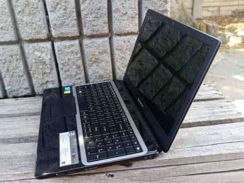 *WEEKEND SPECIAL** LIKE NEW**PACKARD BELL LAPTOP** I3/4GB RAM/500GB HD/WINDOWS 10