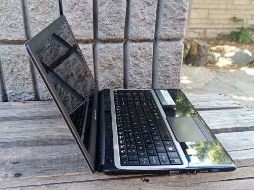*WEEKEND SPECIAL** LIKE NEW**PACKARD BELL LAPTOP** I3/4GB RAM/500GB HD/WINDOWS 10