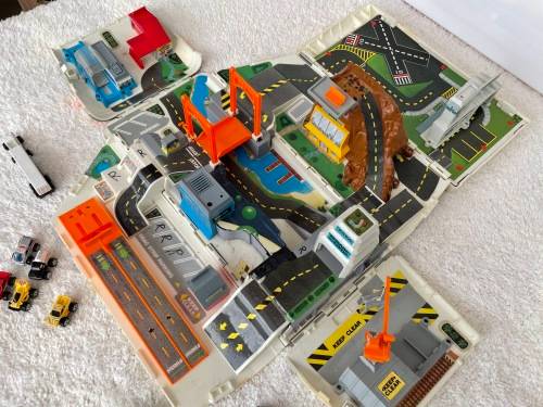 Micro Machines Super Van City Fold Out Playset and Cars