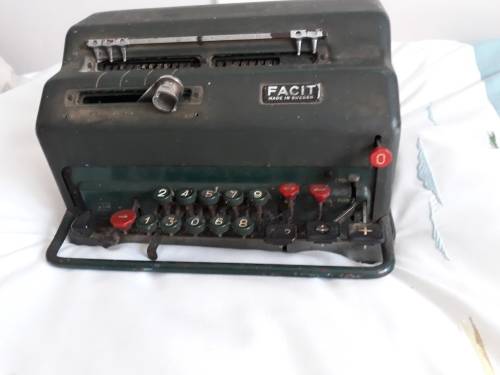 Collectors Broken Facit Calculator Model NEA1940`s.Made Sweden.Repairs RqdR 209.00 View scans