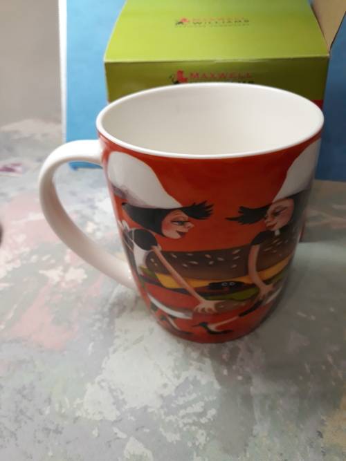 Maxwell and Williams Club Sandwich Quality Porcelain Mug in Box.  R 63.00  View Scans