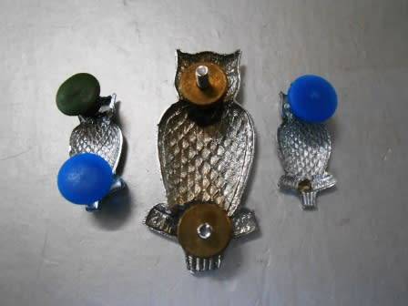 Military Intelligence Cap & Collar Badges *** Hard to Find *** Note one collar badge has pin missing