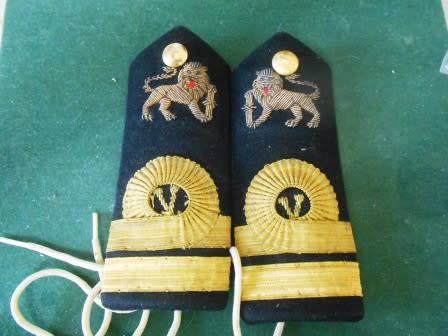 SA Navy Volunteer LT Shoulder Ranks