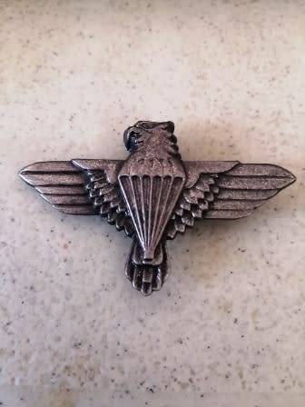 44  Parachute Brigade Belt Buckle Badge