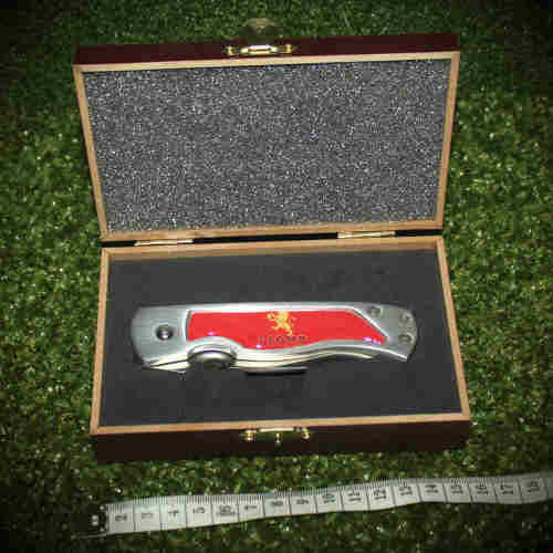A Buffalo Lions Rugby Supporter Pocket Knife in wooden Box- as new