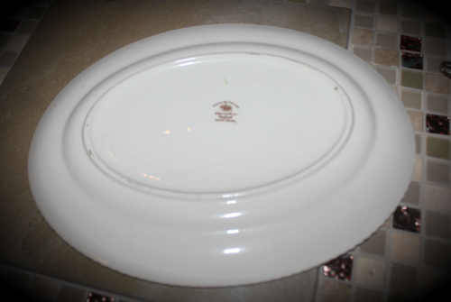 Vintage "CASTLE ON THE LANE" Johnson BROS Oval Platter 354x280mm England Pat.no118580 hand engraved