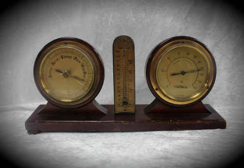 Antique lufft Weather station made in Germany (Not working)need repairs as in photos-160x310x60mm