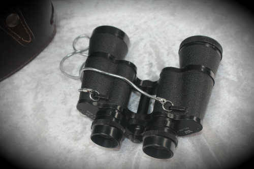 Vintage Halina 7 x 35 coated optics Binoculars with case - no scratches on  lenses
