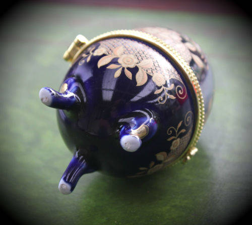 Cobalt and Gold Egg Shaped Trinket Box 104mmx60mm