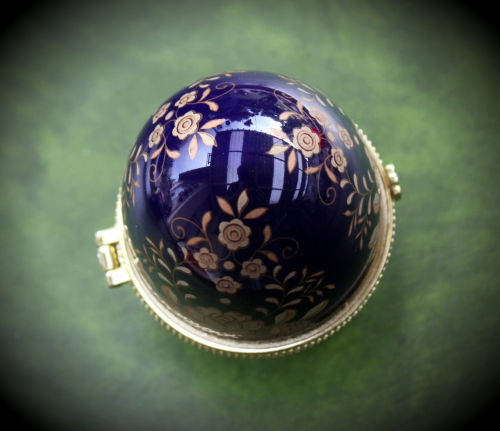 Cobalt and Gold Egg Shaped Trinket Box 104mmx60mm