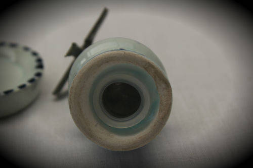 Blue and white Dutch salt and pepper set on stand -small chip on stand and on bottom 90x90x46mm