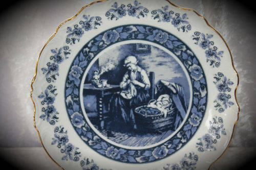 Delft Holland Special Limited Collectors Edition Plate -228mm -No chips or Cracks