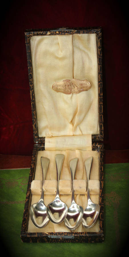Antique John Sherwood & Sons Silver Plated Finest Finish Spoon set in Origanal Box 25x142x87mm