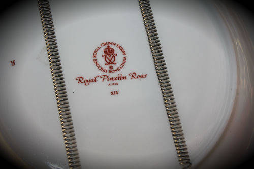 Royal Crown Derby Royal Pinxton Roses A.1155 XLV English Bone China Plate 261mm