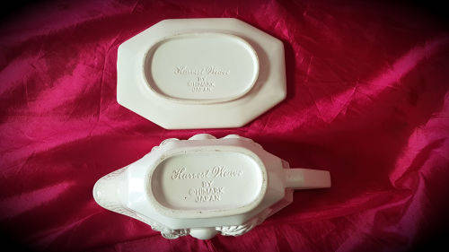 Harvest Weave GRAVY BOAT By HIMARK Japan-Ivory- vegetable pattern 100x234x127mm
