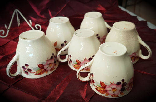 Vintage Alfred Meakin Teaset , pot, sugar bowl,creamer and 6 Duo's