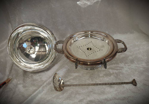 Antique New Bedford Mass Pairpoint MFCCO Quadruple Plate Butterdish with spoon.