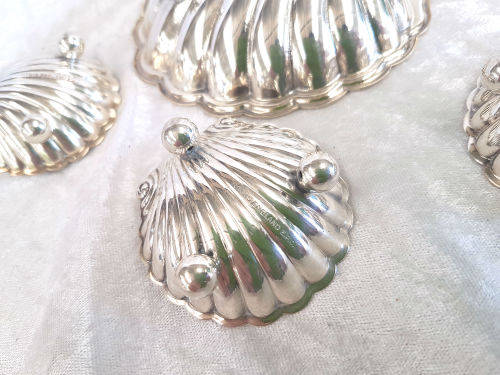 5 pc EPNS (Silver Plated) tray set - Made in England 1 x 140mm 4x 60mm