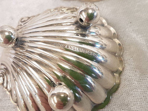 5 pc EPNS (Silver Plated) tray set - Made in England 1 x 140mm 4x 60mm