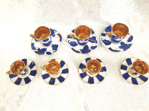 7 Miniture DUCA Di BAVARIA duo's- 3 x cups 51x56mm saucer 89mm- 4 x cups 32x46mm saucer 70mm