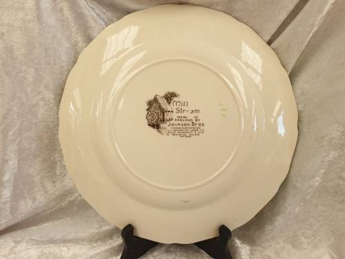 Vintage Genuine Handengraving MILLSTREAM diner Plate 256mm by Jhonson Bros england (2 available)