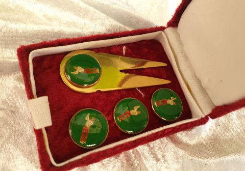 Vintage Boxed Golf Ball Markers with Divot Tool ...Unused