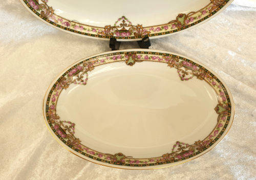 2 Vintage VICTORIA Czechoslovakia China Floral Oval Trays 25x225x145