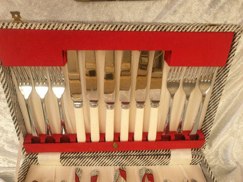 24 pc Unused Vintage Stainless Chronium Plate Sheffield Cutlery set - Boxed
