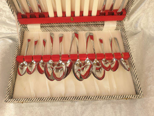 24 pc Unused Vintage Stainless Chronium Plate Sheffield Cutlery set - Boxed