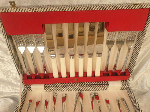 24 pc Unused Vintage Stainless Chronium Plate Sheffield Cutlery set - Boxed