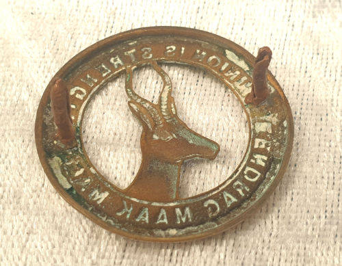 Vintage South African Cap Badge, UNION IS STRENGTH - EENDRACHT MAAKT MACHT 39mm