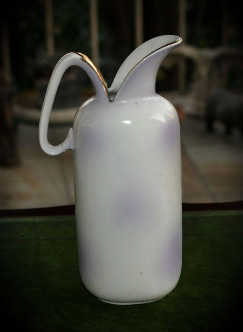 Hand Painted Vase/Jug  210x110x67mm