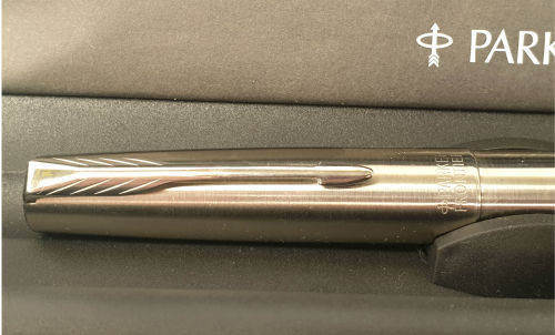 Pre-owned Parker Frontier USA IE  - in Parker Case - Engraving on cap and Barrel -Ink is dry