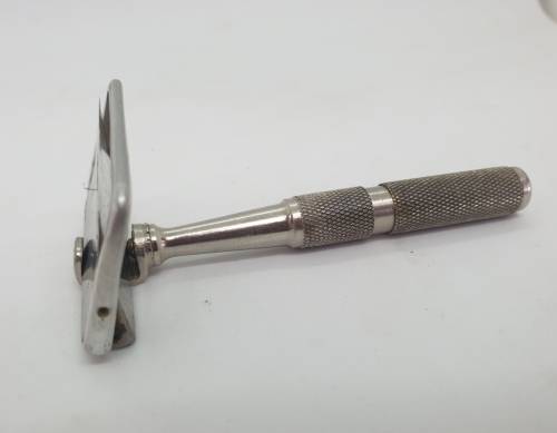 Antique 1920`s Rolls Imperial Razor no 2  in Nickel plated metal sharpening case -in original box