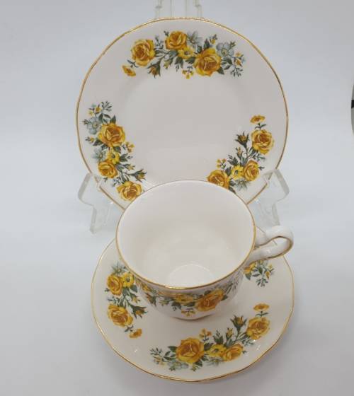 Vintage Royal Vale Trio`s Bone China A 57 9 Made in England -7 Available