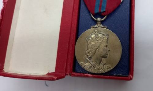 The Queen Elizabeth II-2 June 1953-Coronation Medal -SILVER 29 Gram -Boxed