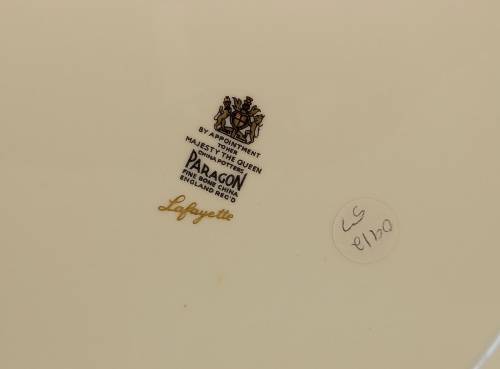 Vintage Paragon Lafayette CAKE PLATE- By appointment  to the Queen- Mint condition