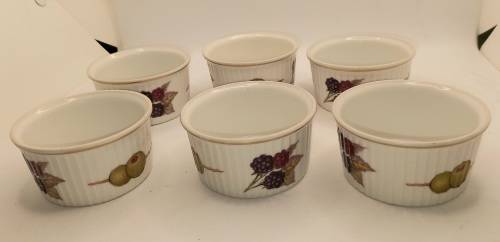6 Royal Worcester Evesham Flameproof Porcelain Tableware Casserole Dishes - still in Box