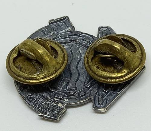 Vintage SA ORDINANCE SERVICES CORPS CAP BADGE  "FONS SINE QUA NON" ( THE INDISPENSIBLE FOUNTAIN}