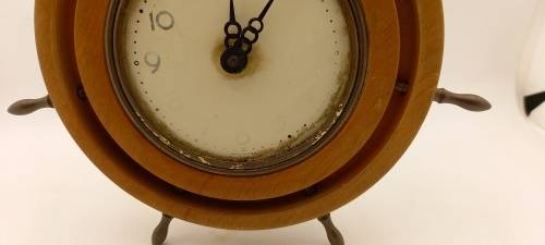 Vintage Ships Wheel Mechanical wind 8 day Clock - working - no lens - Made in the USA -