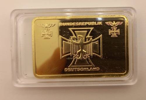 Collectable 24k Gold Plated Nazi Eagle + Iron Cross Bar Germany in Capsule 44x3mm