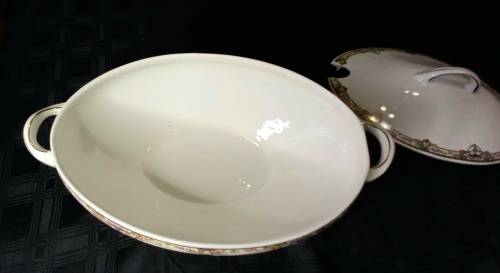 Vintage VICTORIA Czechoslovakia China Floral Tureen 200x380x220mm