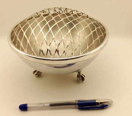 Antique/Vintage silver plated Rose Bowl with grid 115x165mm